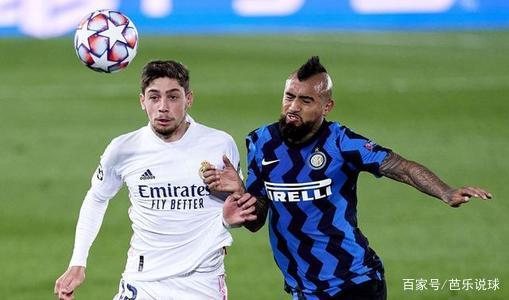 足球国足进攻体系被赞流畅度明显提升（国足进攻体系获好评，流畅度显著提升）