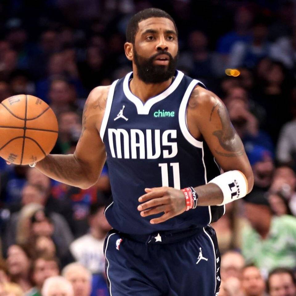 本赛季，大连可为成功冲乙，可为俱乐部发布了官方纪录片《因你可为 伴我前行》，致敬大连可为第十二人。（本赛季冲乙告捷，大连可为推出纪录片《因你可为 伴我前行》致敬第十二人）