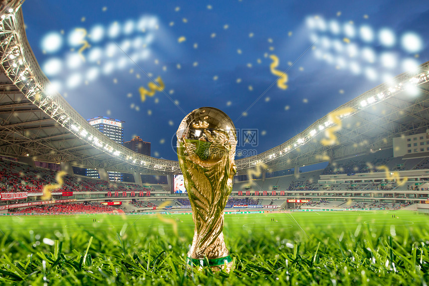 被与梅西比较？伦纳特-卡尔：我不能和他相比，他是我的偶像（被拿来和梅西相提并论？伦纳特-卡尔：不敢比，他是我的偶像）