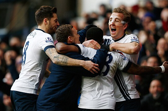 伊涅斯塔：中场球员当教练更能掌控全局，小法现在做得非常好（伊涅斯塔：中场出身更会统筹全局，小法执教表现出色）