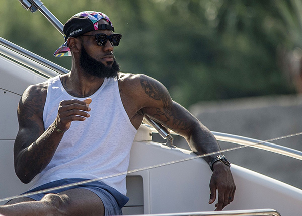 官方：内马尔父亲拥有的公司NR Sports正式收购贝利品牌（官宣：内马尔父亲控股的NR Sports正式收购贝利品牌）