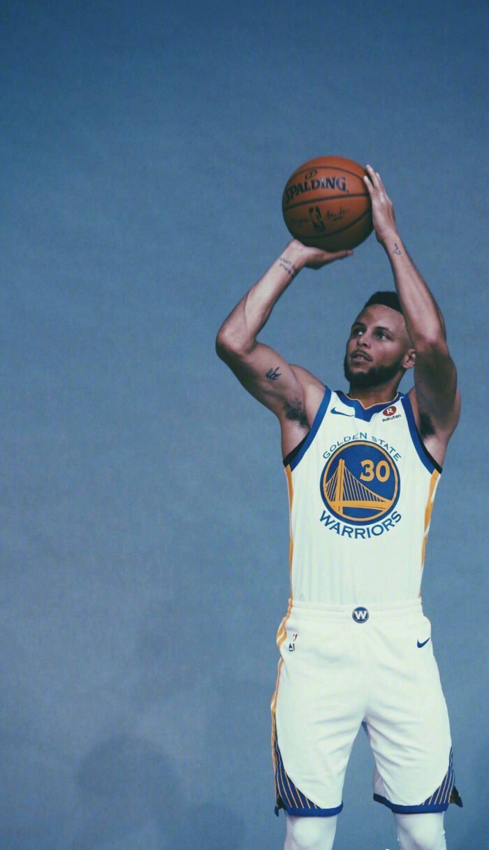 曼联非洲杯三国脚下轮恐缺阵，仍在谈判！阿莫林披露德里赫特伤情（曼联三非洲杯国脚或缺席下轮，谈判仍在进行；阿莫林通报德里赫特伤情）