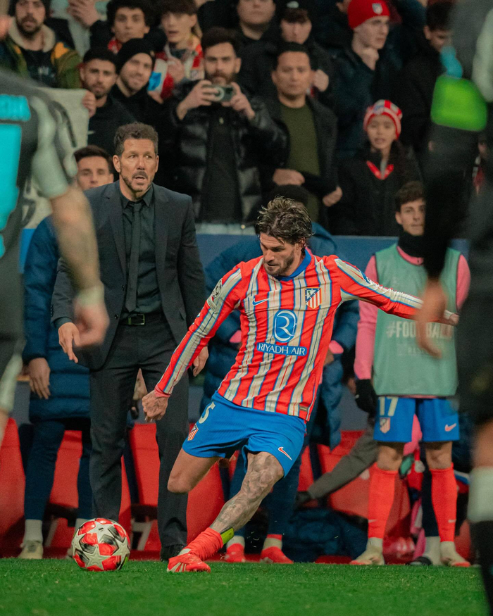 恩德里克能否证明自己？ 马卡报：皇马鲜有外租归来取得成功的前锋（恩德里克能否打破魔咒？马卡：皇马外租回归的前锋鲜有成功）